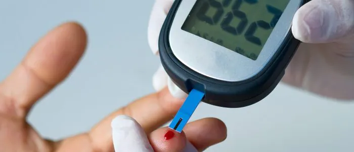 Il funzionamento di un misuratore di glicemia