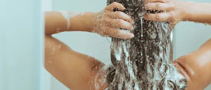 Consigli per l'uso corretto dello shampoo antiforfora